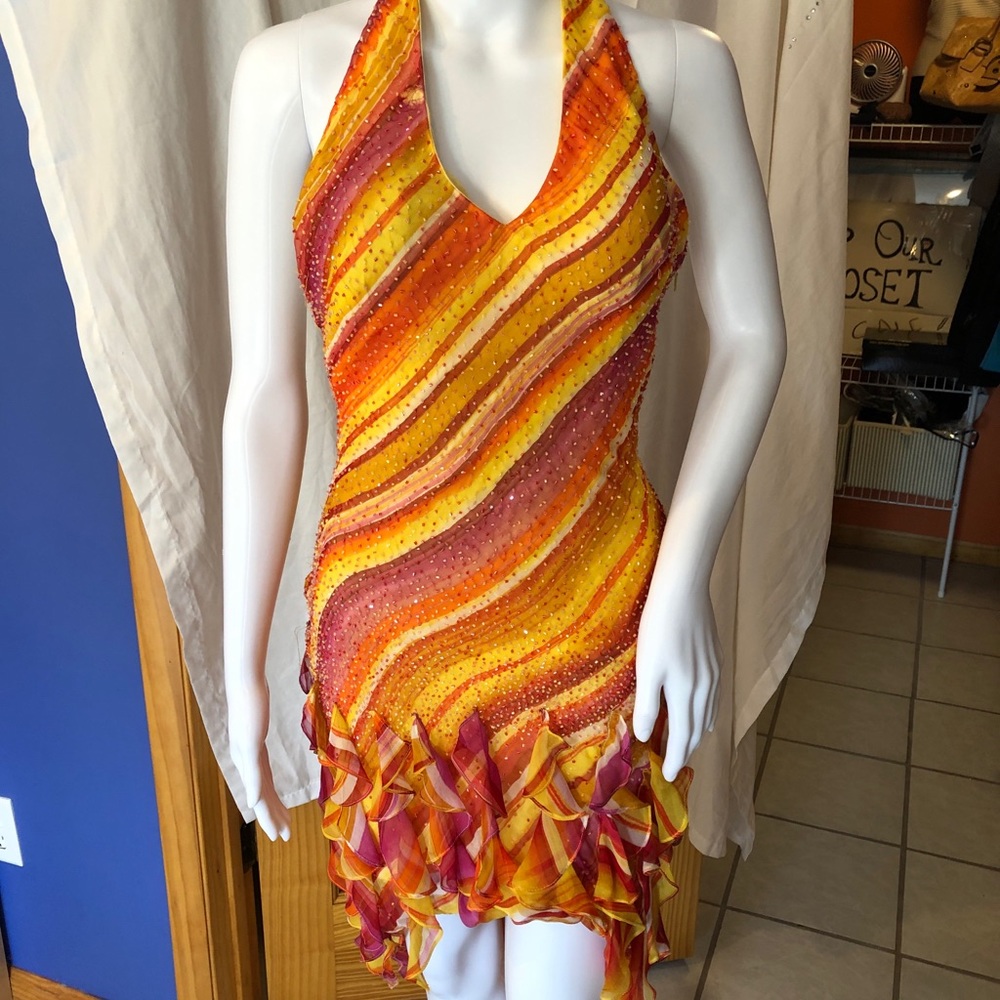 Flirty cocktail dress, size 6